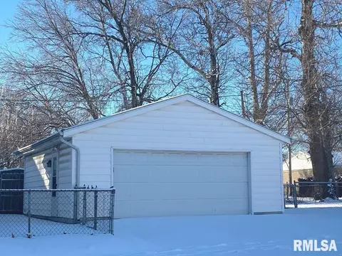 2501 S 6th St, Springfield, IL 62703 photo 2