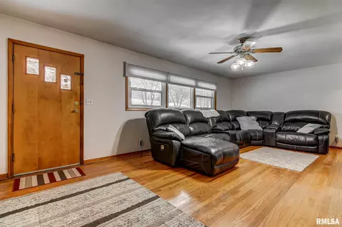28 Glen Aire Dr, Springfield, IL 62703 photo 10