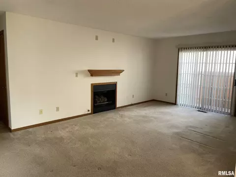 84 Amherst Dr, Springfield, IL 62702 photo 8