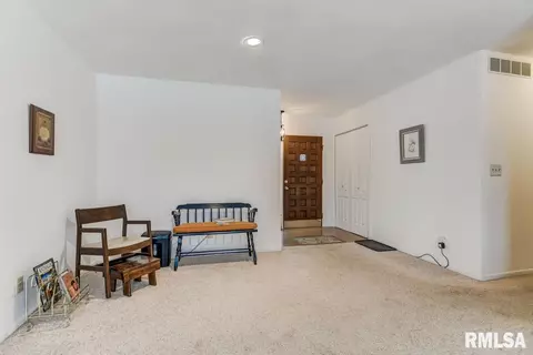 69 Columbine Ln, Springfield, IL 62707 photo 15