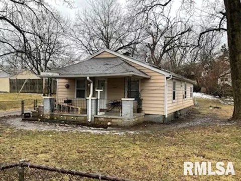 916 W Yates Ave, Springfield, IL 62702 photo 3