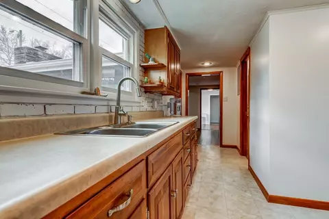 1916 E Watch Ave, Springfield, IL 62702 photo 11