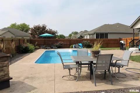 302 Eagle Ridge Dr, Chatham, IL 62629 photo 38