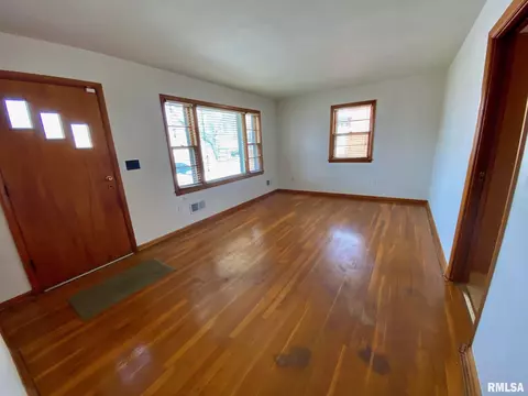 66 Rosaria Dr, Springfield, IL 62702 photo 3