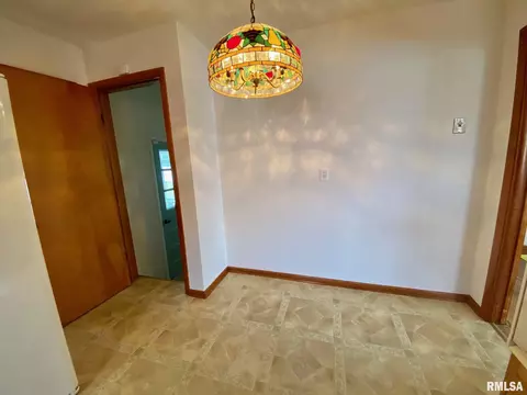 66 Rosaria Dr, Springfield, IL 62702 photo 6