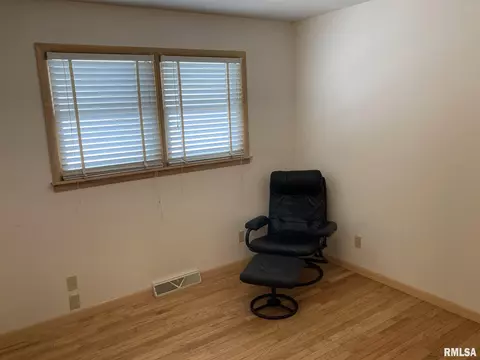 2317 Sangamon Ave, Springfield, IL 62702 photo 14