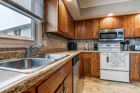 2804 Huron Dr, Springfield, IL 62702 photo 8