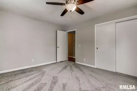 2049 Buchanan St, Springfield, IL 62703 photo 23
