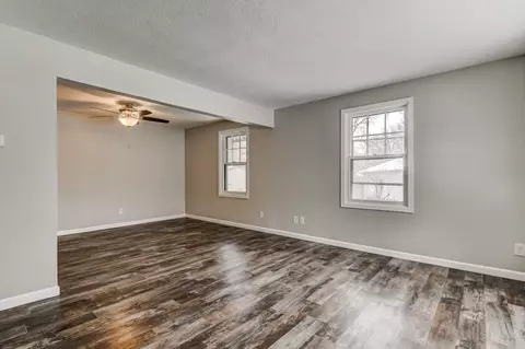 2049 Buchanan St, Springfield, IL 62703 photo 5