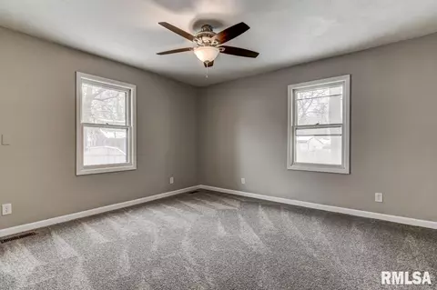 2049 Buchanan St, Springfield, IL 62703 photo 21