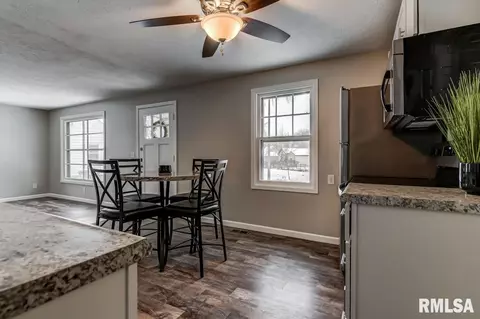 2049 Buchanan St, Springfield, IL 62703 photo 11
