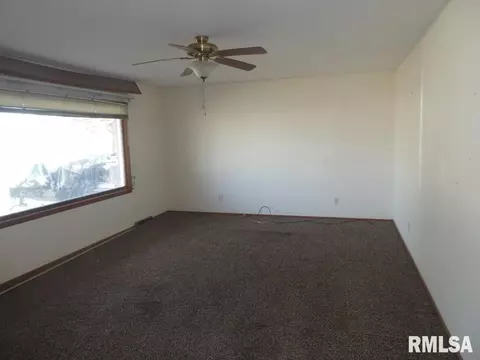188 Nottingham Rd, Springfield, IL 62704 photo 4