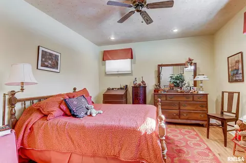 224 E Hazel Dell Ln, Springfield, IL 62712 photo 34