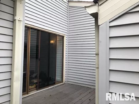 81 Country Pl, Springfield, IL 62703 photo 2