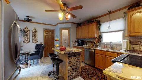 2559 Chapel Hill Rd, Springfield, IL 62702 photo 15