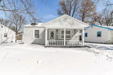 16 Hedge Dr, Springfield, IL 62702 photo 1