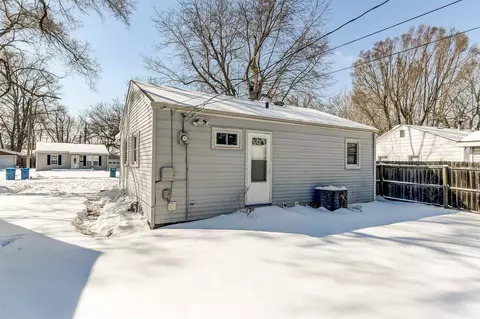 16 Hedge Dr, Springfield, IL 62702 photo 17