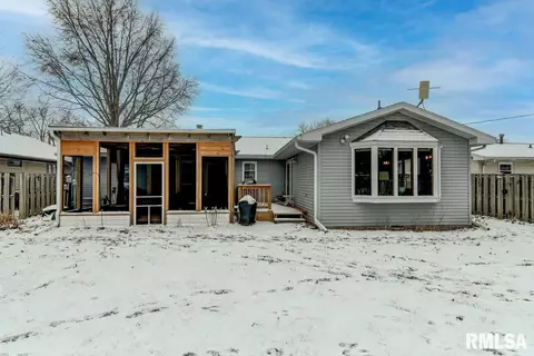 625 E Walnut St, Chatham, IL 62629 photo 29