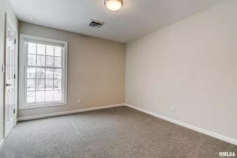 1601 Hunter Ridge Dr, Springfield, IL 62704 photo 31