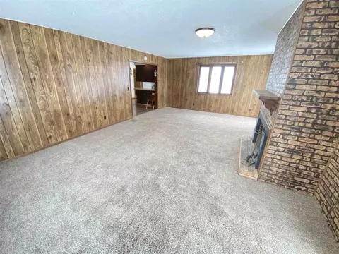 1006 E Crosby St, Elkhart, IL 62634 photo 8