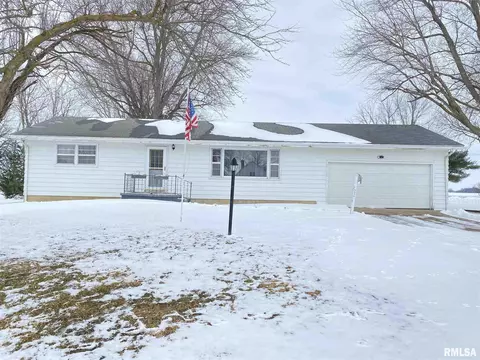 1006 E Crosby St, Elkhart, IL 62634 photo 1