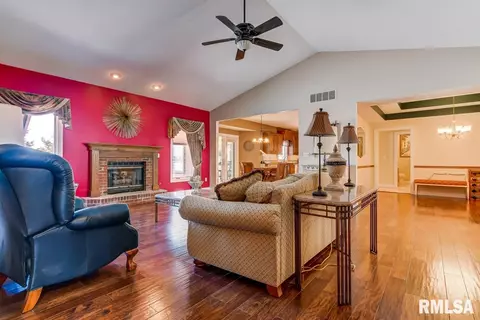 4501 Innis Brook Dr, Springfield, IL 62707 photo 4