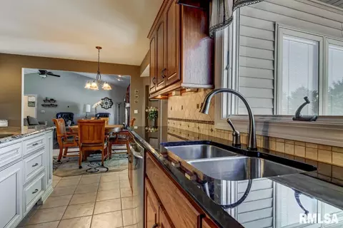 4501 Innis Brook Dr, Springfield, IL 62707 photo 17