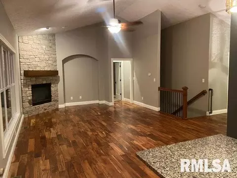 471 Brahler Ln, Springfield, IL 62711 photo 5