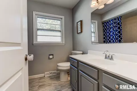 1061 Archer Elevator Rd, Springfield, IL 62711 photo 14