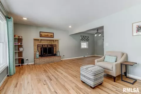 1061 Archer Elevator Rd, Springfield, IL 62711 photo 4