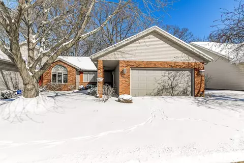 2529 Chapel Hill Rd, Springfield, IL 62702 photo 1