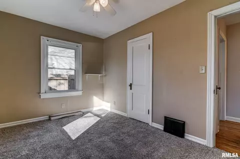 2924 S 3rd St, Springfield, IL 62703 photo 18
