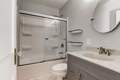 2924 S 3rd St, Springfield, IL 62703 photo 6