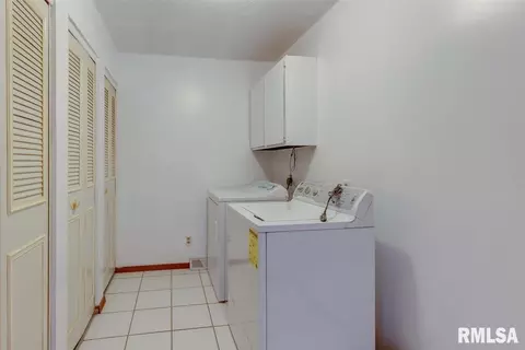401 Armor Rd, Springfield, IL 62704 photo 11