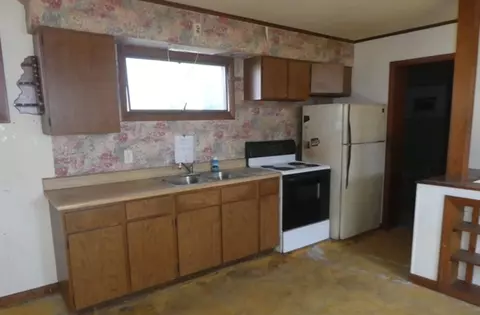914 E Wood Ave, Springfield, IL 62702 photo 5