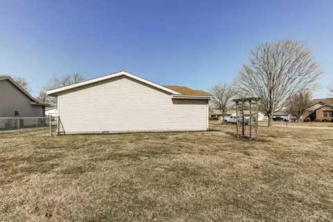 3000 Twin Lakes Dr, Springfield, IL 62702 photo 34