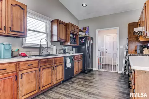 3000 Twin Lakes Dr, Springfield, IL 62702 photo 12