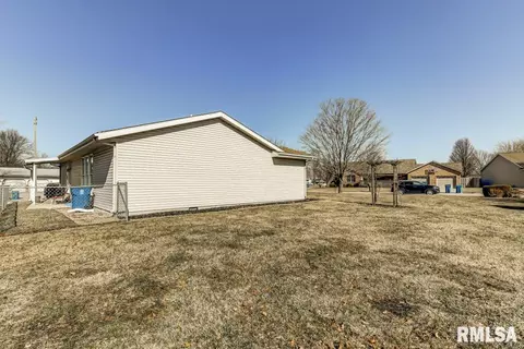 3000 Twin Lakes Dr, Springfield, IL 62702 photo 33