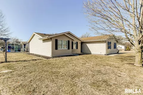 3000 Twin Lakes Dr, Springfield, IL 62702 photo 2