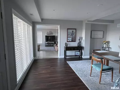 1301 E Lake Shore Dr, Springfield, IL 62712 photo 11