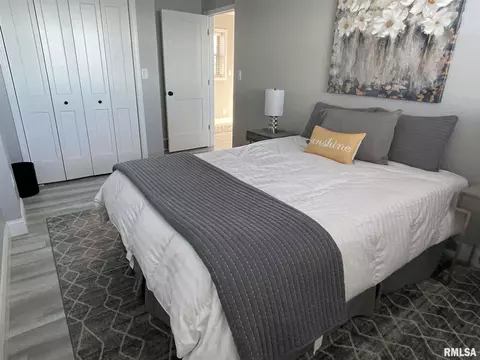 1301 E Lake Shore Dr, Springfield, IL 62712 photo 15