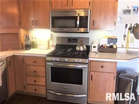 1808 Camden St, Springfield, IL 62702 photo 11