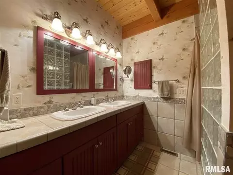520 Kramer Rd, Avon, IL 61415 photo 24