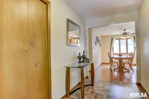 157 Golf Rd, Springfield, IL 62704 photo 17