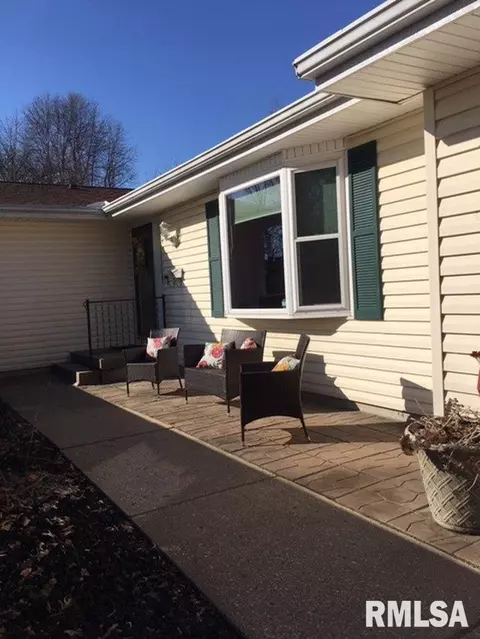 157 Golf Rd, Springfield, IL 62704 photo 3