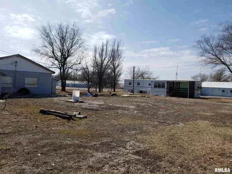 405 S Spring St, Mount Pulaski, IL 62548 photo 27