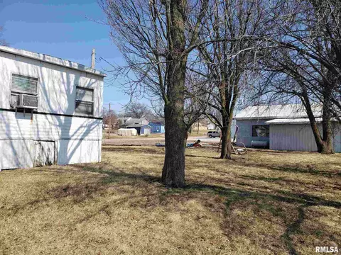 405 S Spring St, Mount Pulaski, IL 62548 photo 19