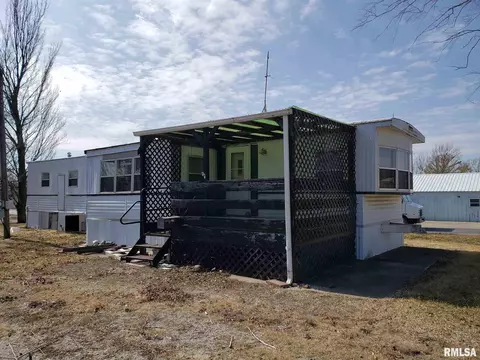 405 S Spring St, Mount Pulaski, IL 62548 photo 15