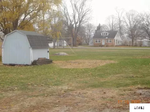120 E Pine St, Broadwell, IL 62634 photo 26