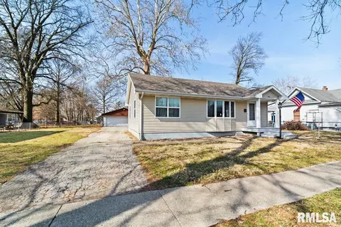 927 N Osburn Ave, Springfield, IL 62702 photo 3